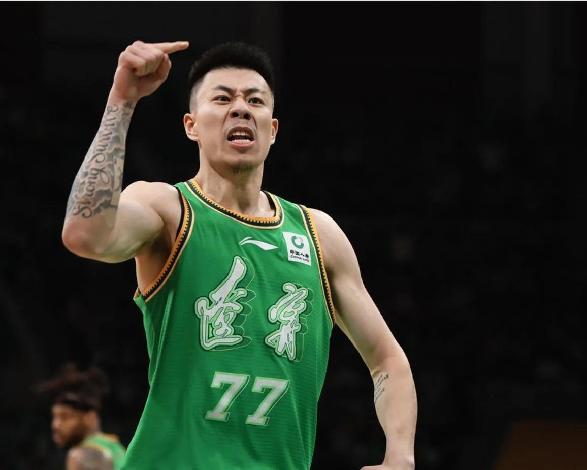 费德勒新星败北表现突出，塞尔维亚队前途光明！引发球迷热议的简单介绍
