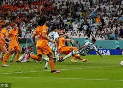 燕山雪豹队鏖战西城暴熊队,拉力赛小组赛读秒绝平,转换速度占优。观赏性拉满 燕山雪豹队鏖战西城暴熊队,拉力赛小组赛读秒绝平,转换速度占优。观赏性拉满